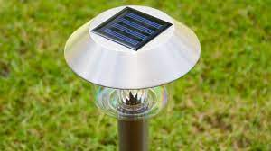 How to clean solar yard lights?